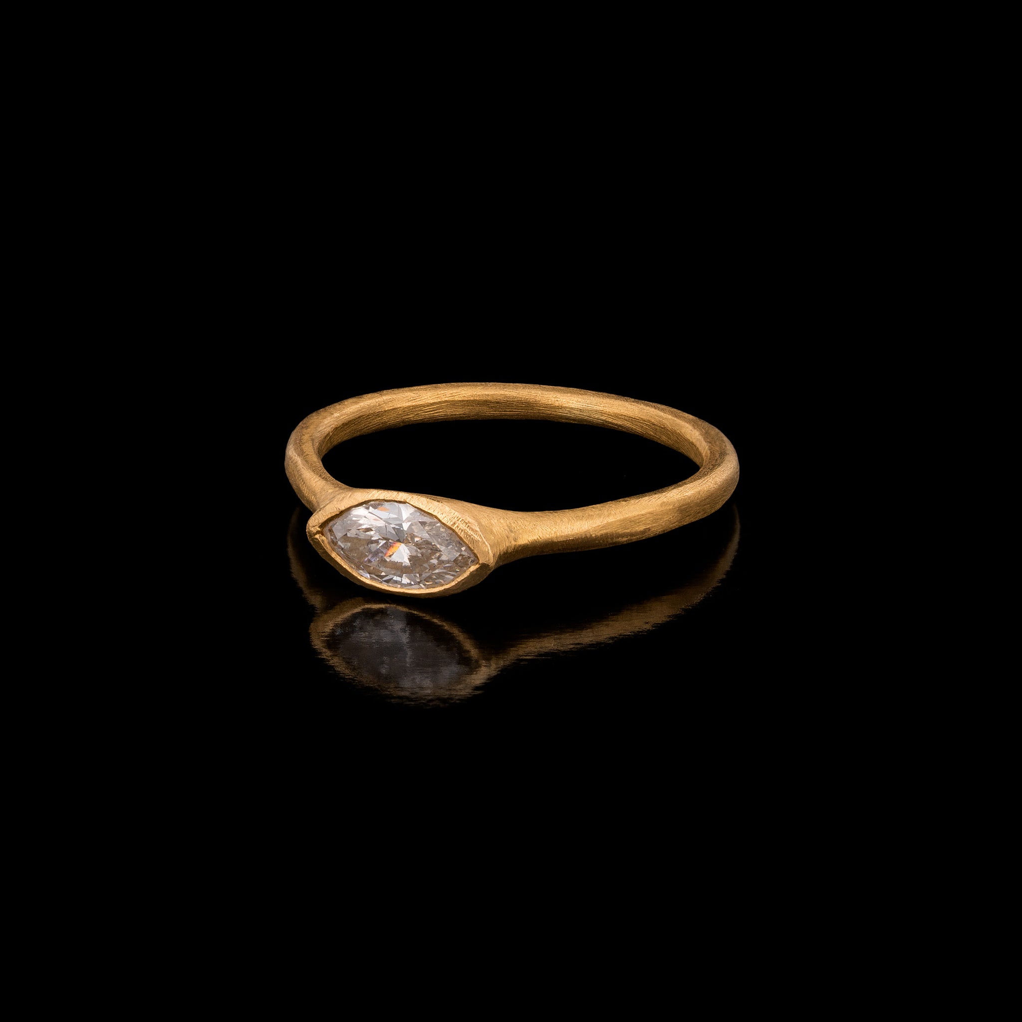 Glossy Detailed 22k Gold Ring | 22k gold ring, Gold rings, 22k gold